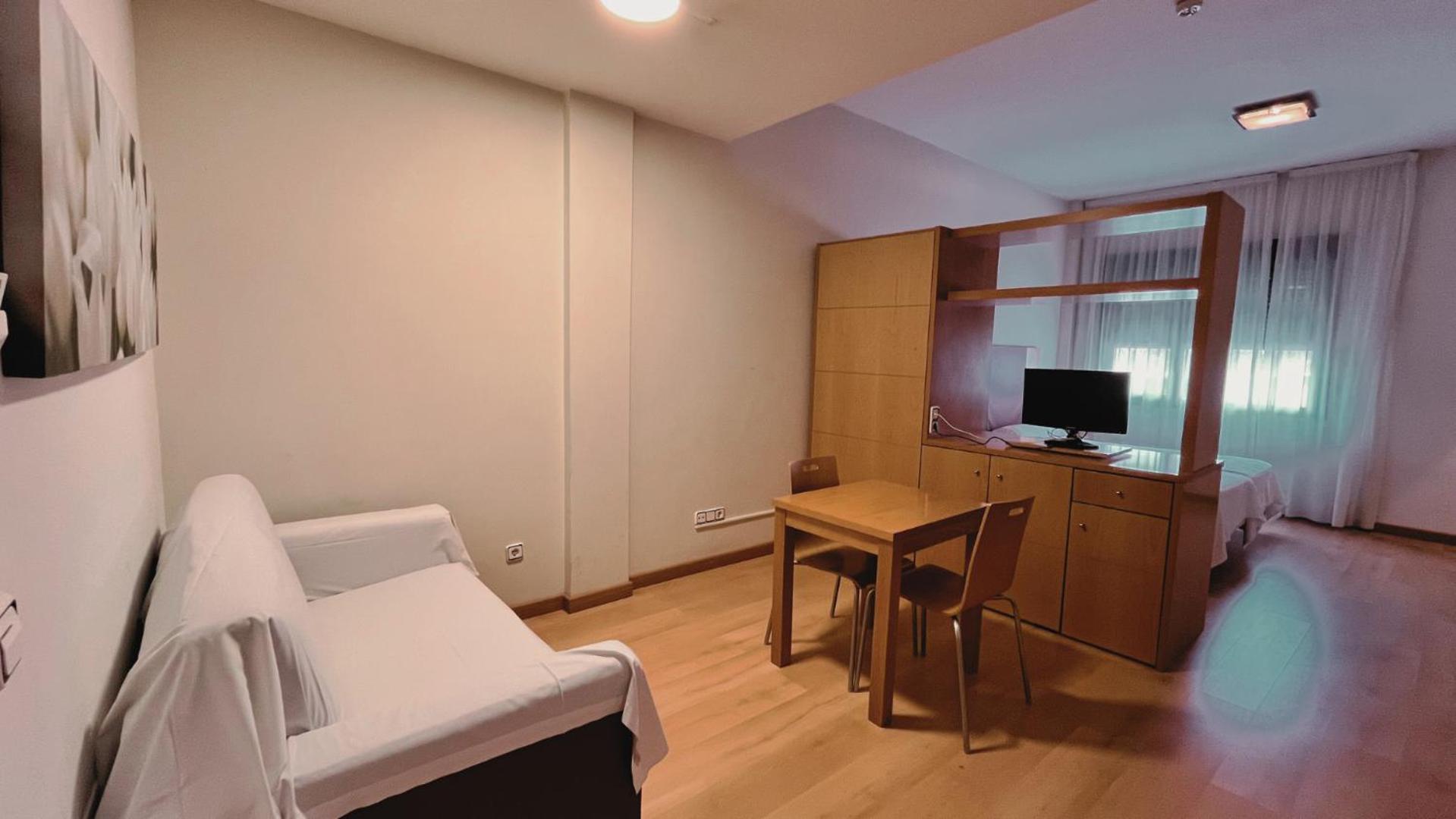 Hotel-Apartamentos Tartesos 라스 로사스 데 마드리드 외부 사진